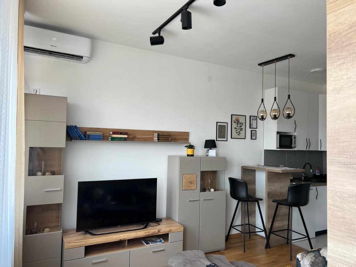Apartment Charlie Private Parking Novi Sad Ngoại thất bức ảnh